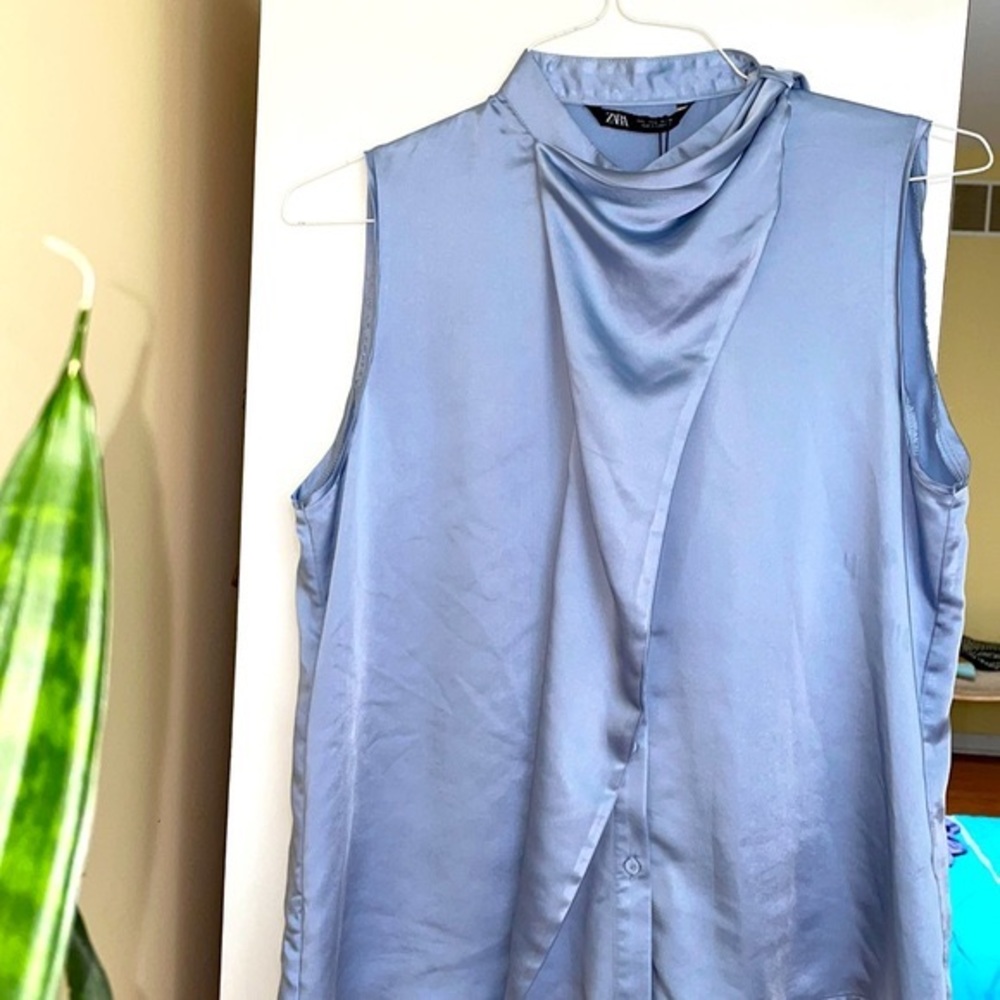 Zara flawless, satin , sleeveless blue blouse
